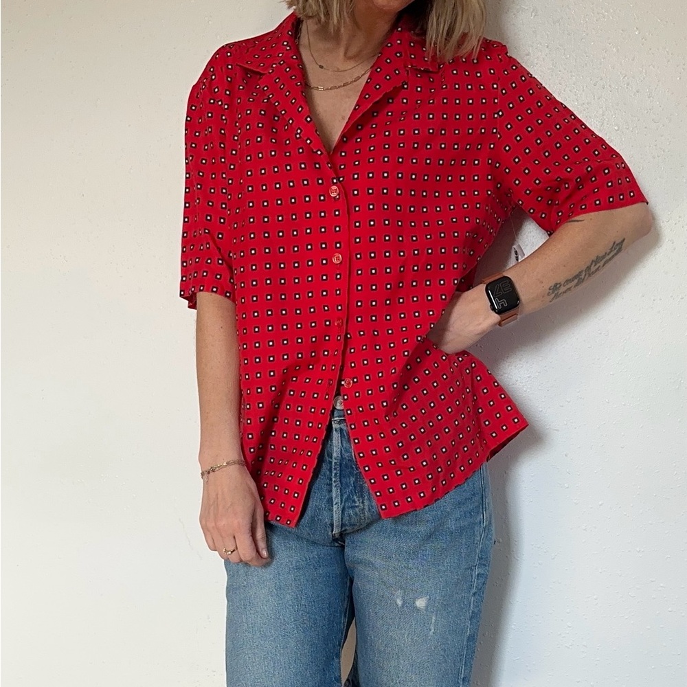 Red Short-Sleeve Button-Down Shirt with Micro Square Print